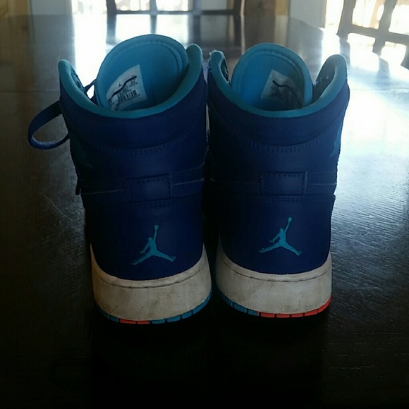 Air Jordan 1 - Picture 3 of 5